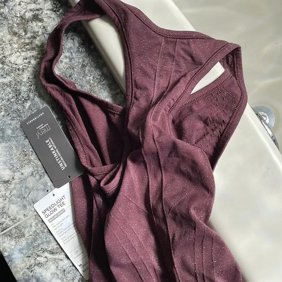 NWT Athleta Speedlight Glow Tee tank top - Picture 10 of 11